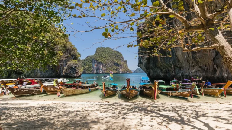 Thailand & Bali: A Comprehensive Guide for Travelers