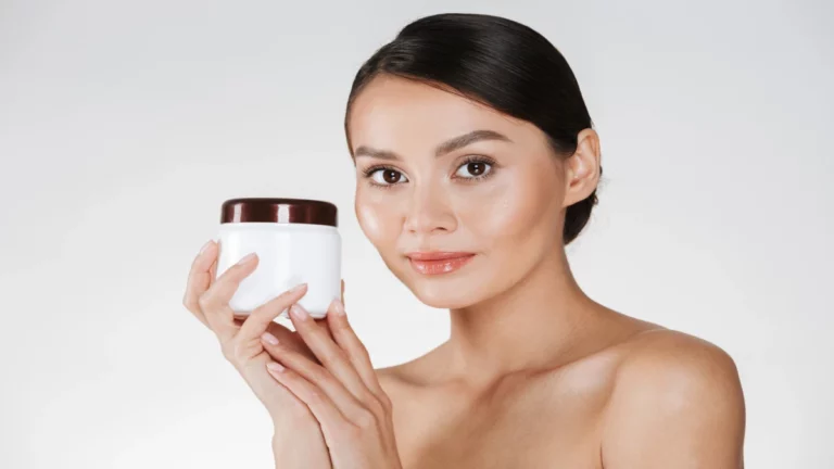 Things You Must Know before Using Skin Whitening Cream